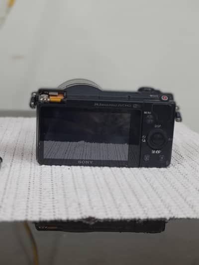 Sony Alpha α5100 (ILCE-5100)