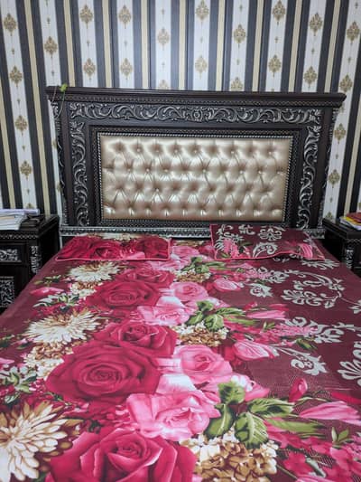 bed side table + dressing table