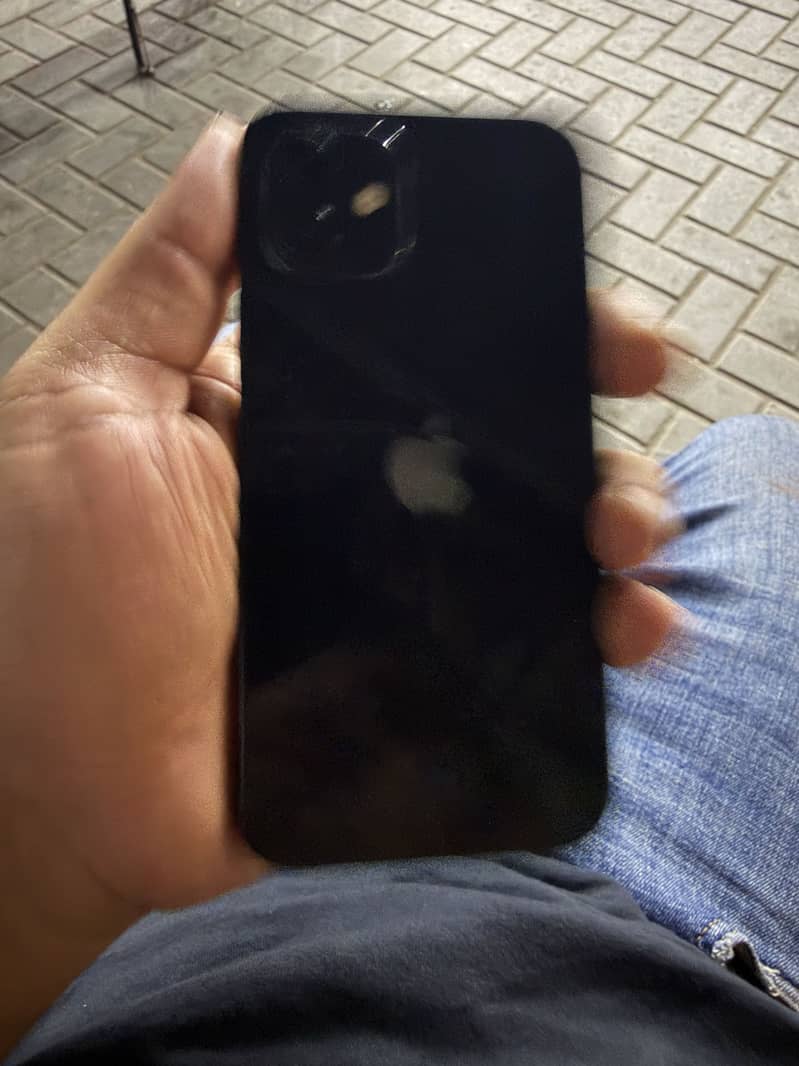 Apple iPhone 12 2