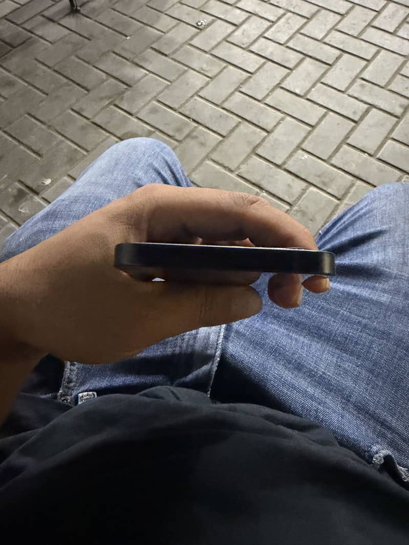 Apple iPhone 12 5