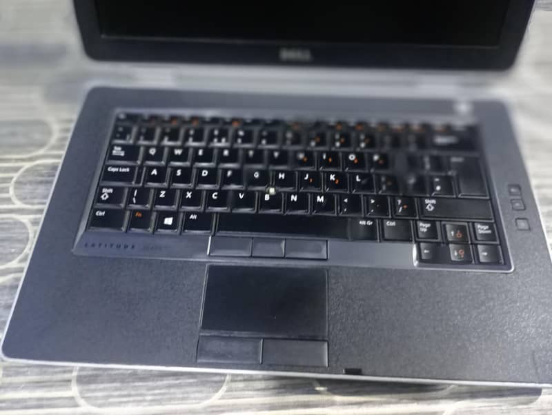 Dell Lattitude E6430 4