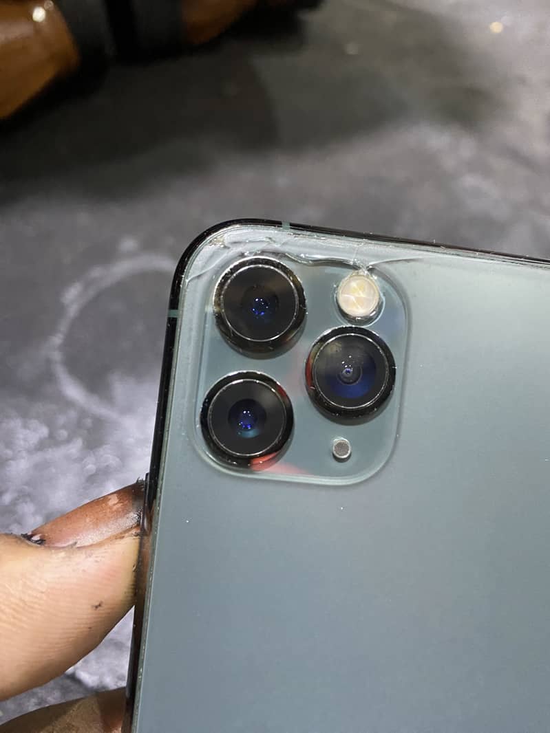 Apple iPhone 11 Pro Max 1