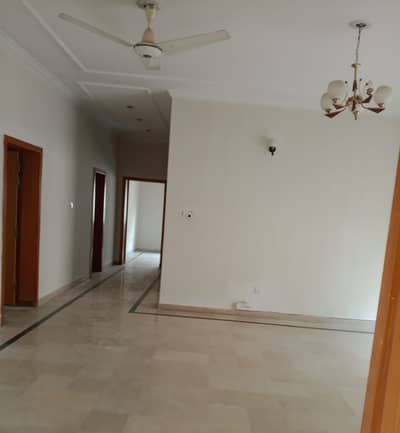 Upper portion for rent
