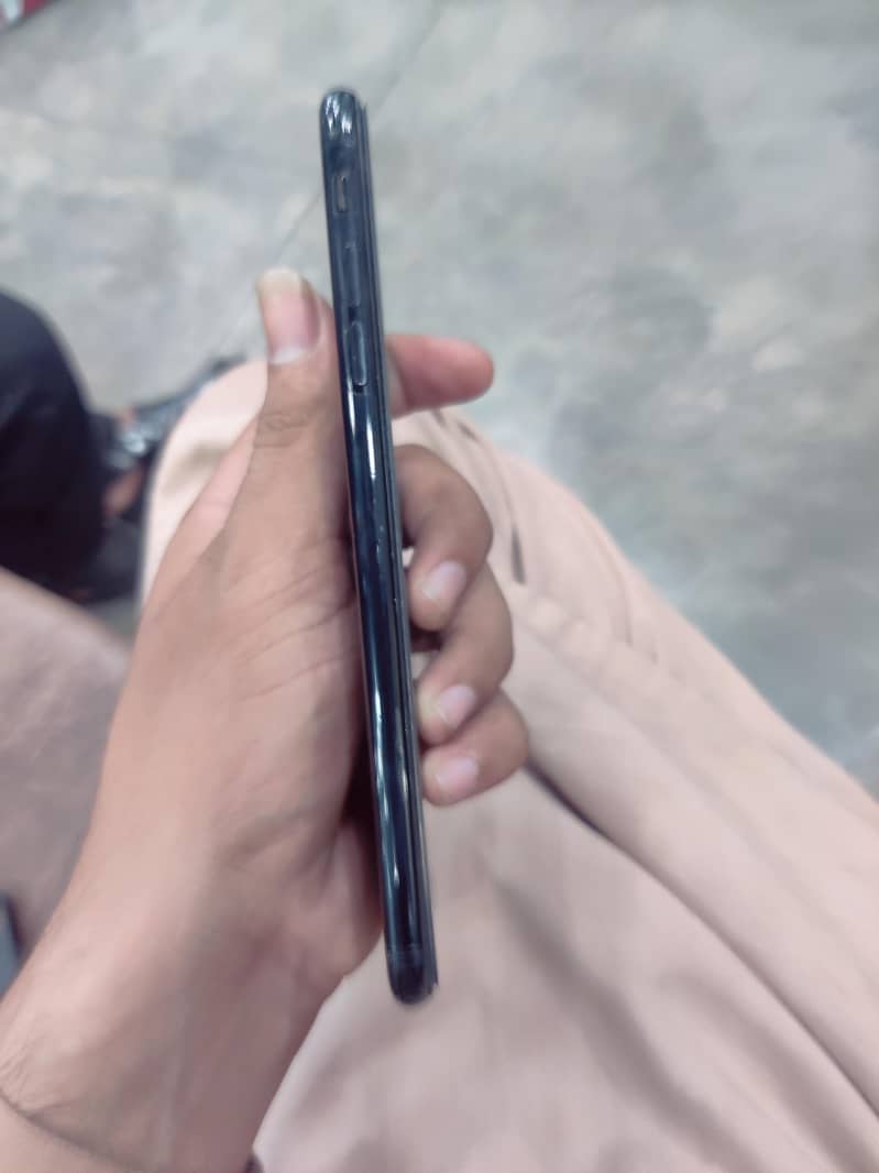 Apple iPhone 7 Plus 2