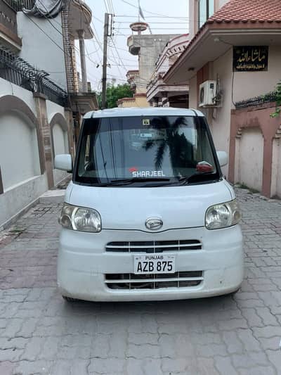 Daihatsu Tanto 2011