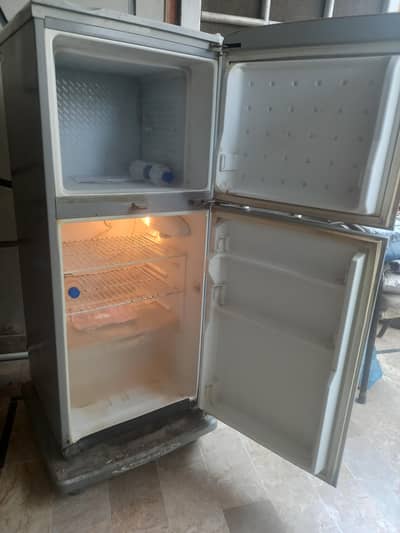 Haier Refrigerator HRF - 155  ( Small )