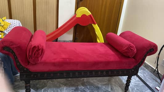 Dewan sofa for sale