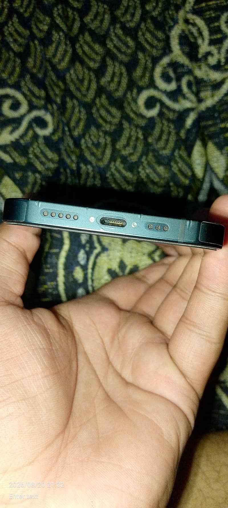 Apple iPhone 13 4