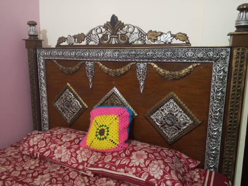 Bed with Dressing Table 1