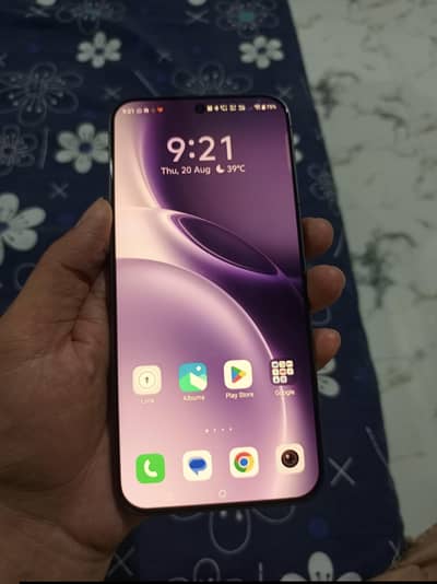 Vivo X300 Pro (Phantom Black) – 10/10