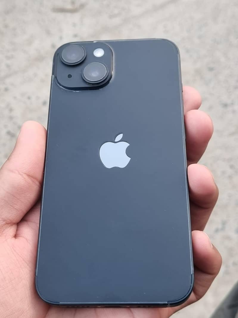 Apple iPhone 14 3