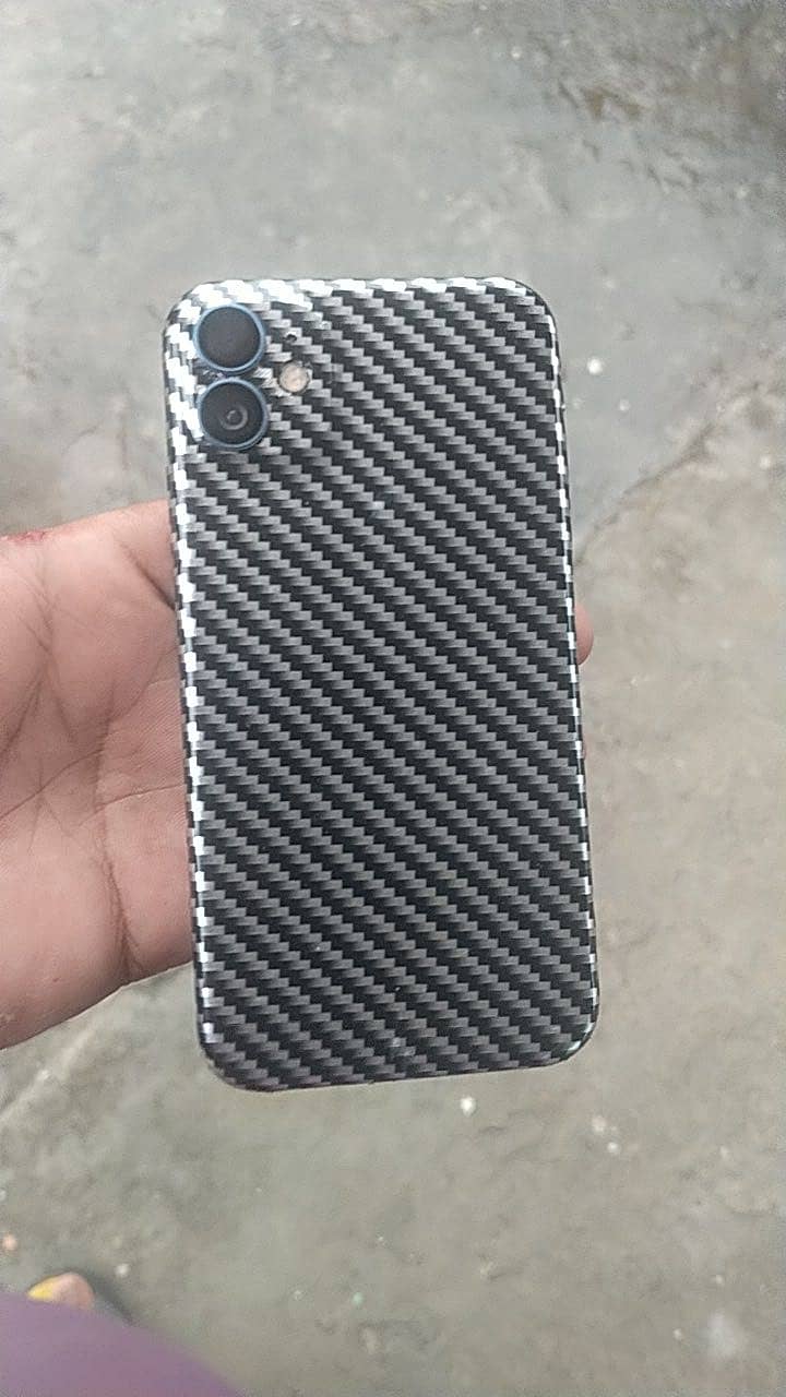 Apple iPhone 11 3