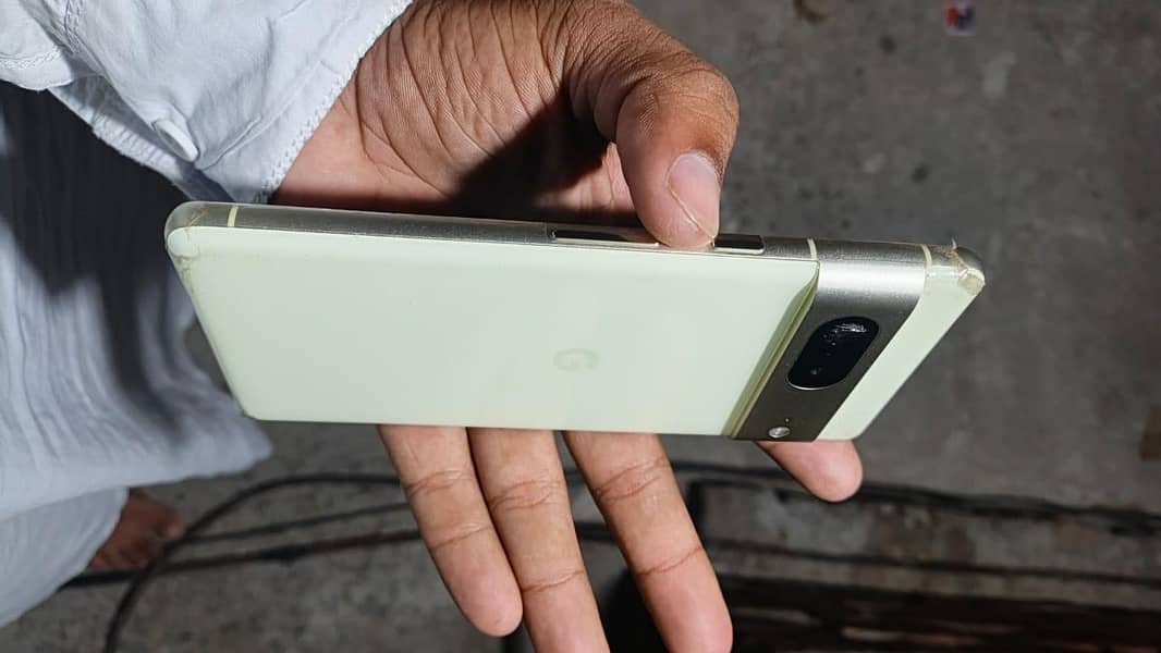 Google Pixel 7 3