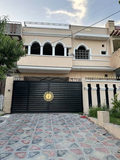 30x70 8.4 Marla Double road  facing Sun  Face House  for sale i