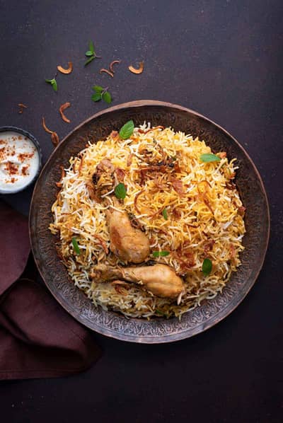 Karachi Biryani ka lya karigar chahta multan mayn.