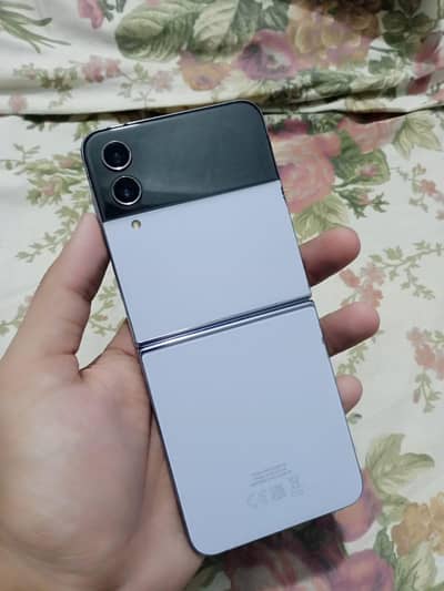 Samsung Mobile Z Flip 4