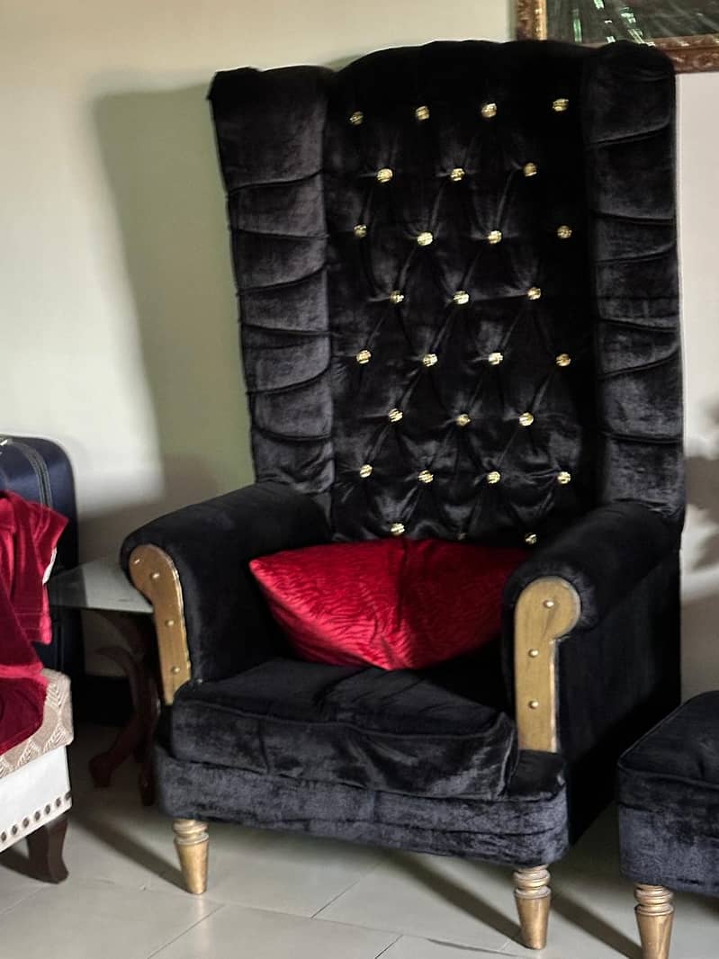  Royal king Size Sofas 0