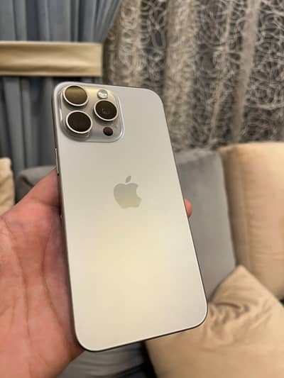 Apple iPhone 15 Pro Max