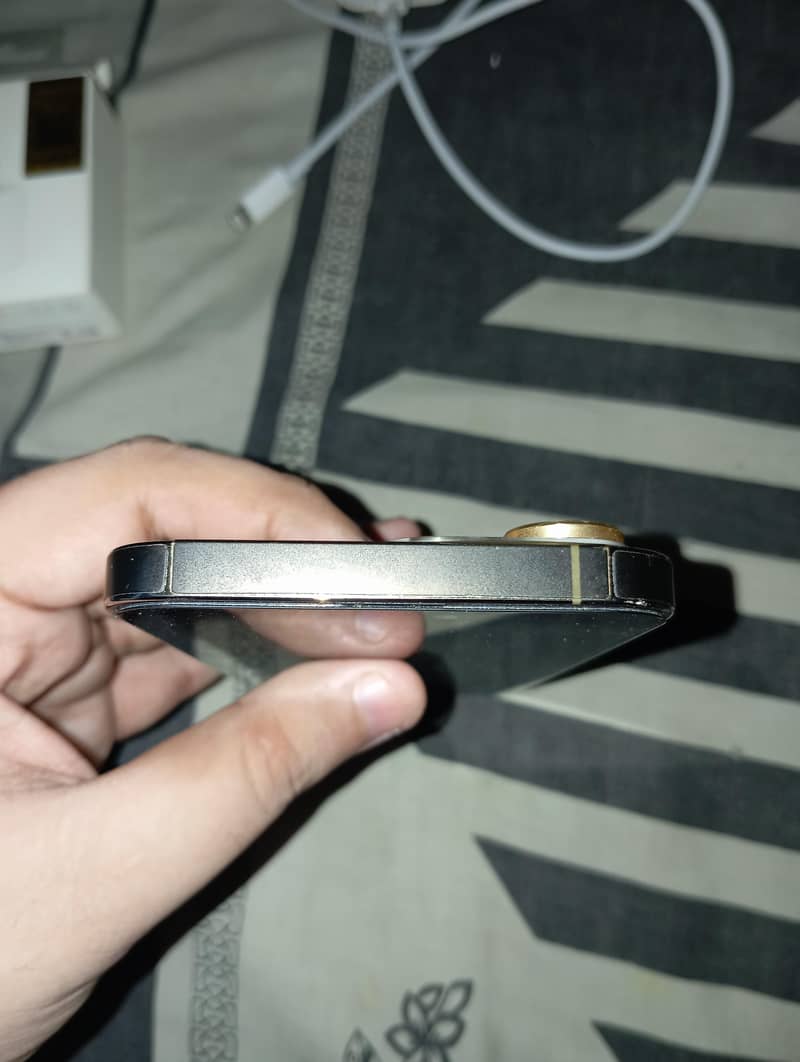 Apple iPhone 14 Pro Max 3