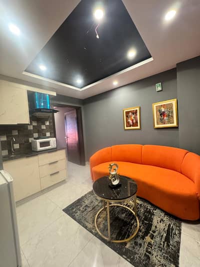 Premium Furnished Apartment Short Stay, Daily Stay Bahria Town Lahore