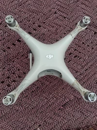 DJI phantom 4 advance for sale 2 battery 
