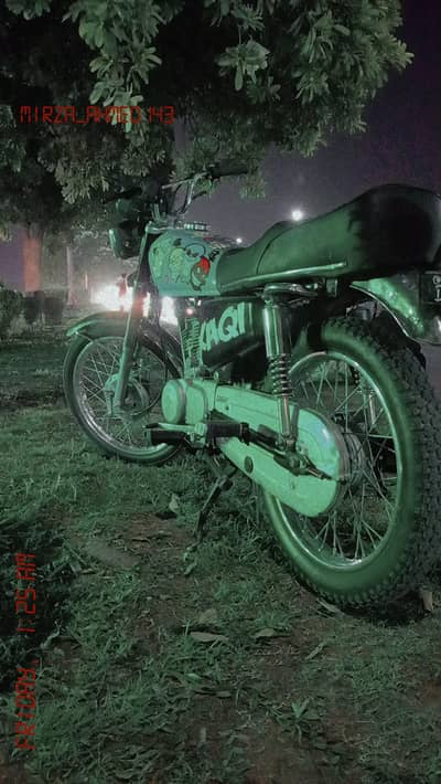 honda 125 urgent sale . . 2017 model ha or 2019 ma. number laga ha is ka