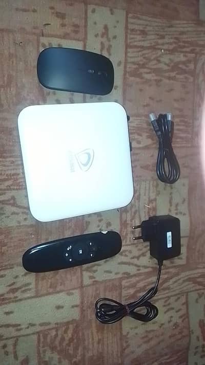 Etisalat android TV box original Dubai item 8k 8gb ram 256 gb storage