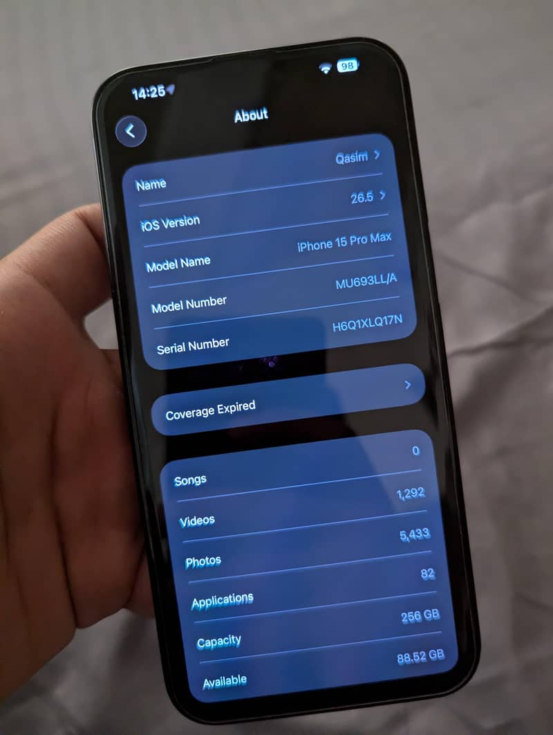Apple iPhone 15 Pro Max 0