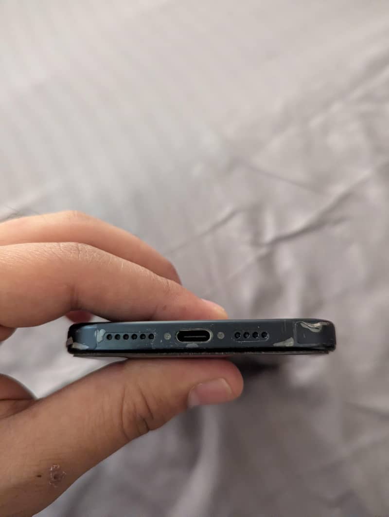Apple iPhone 15 Pro Max 6