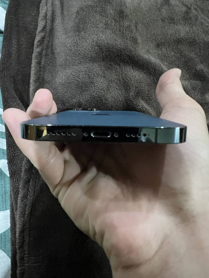 Apple iPhone 12 Pro Max 7