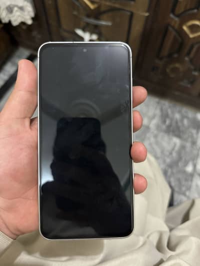 Samsung Mobile S24 fE