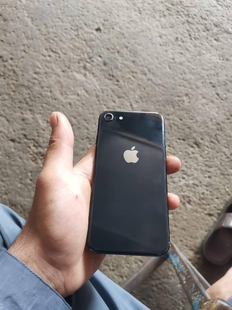 Apple iPhone SE 0