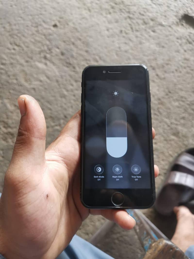 Apple iPhone SE 4