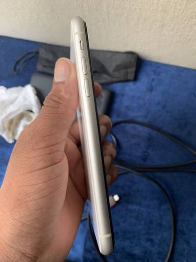 Apple iPhone XR
