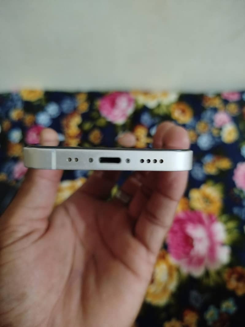 Apple iPhone 12 mini 2