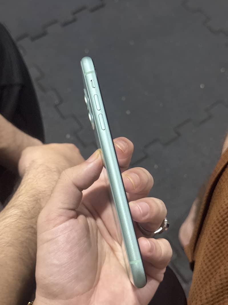 Apple iPhone 11 1