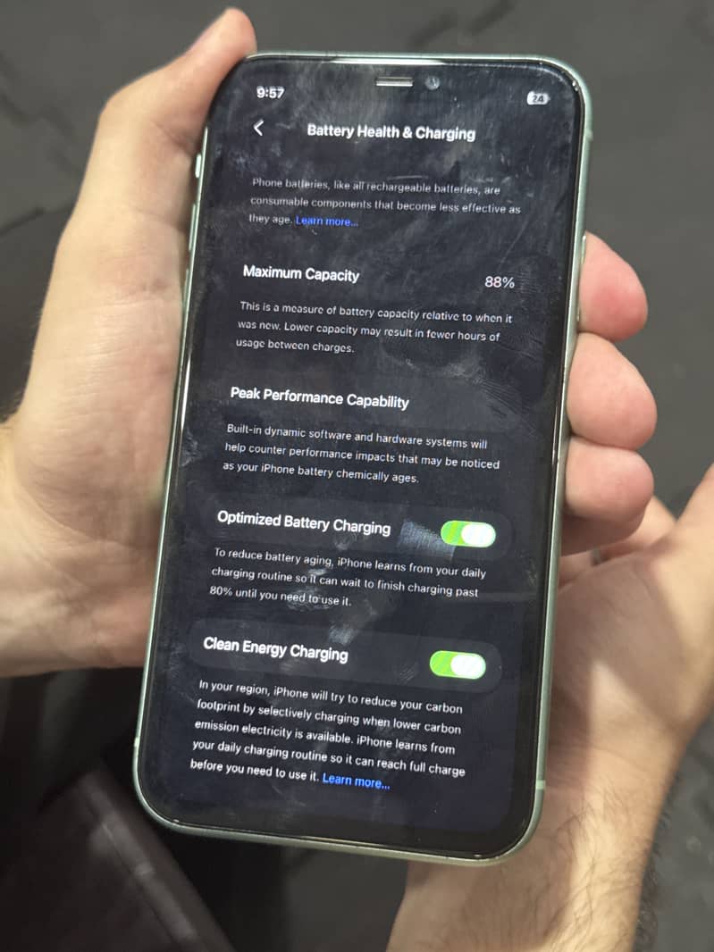 Apple iPhone 11 3