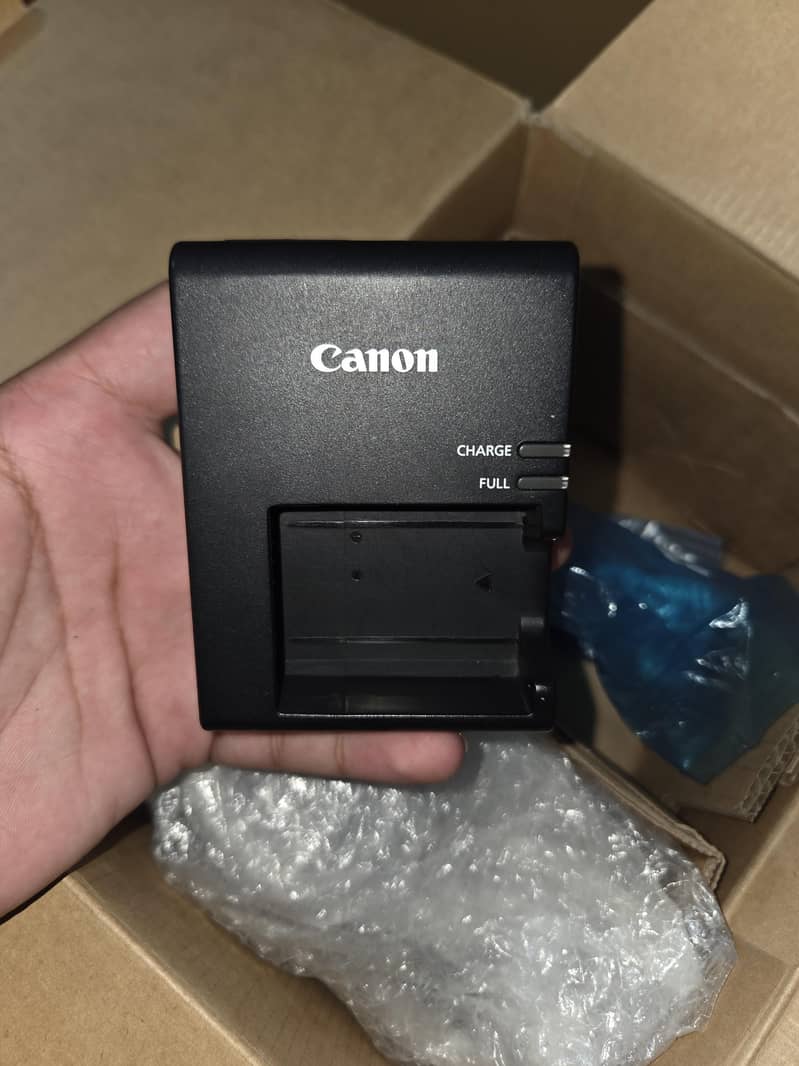 canon 2000d 5