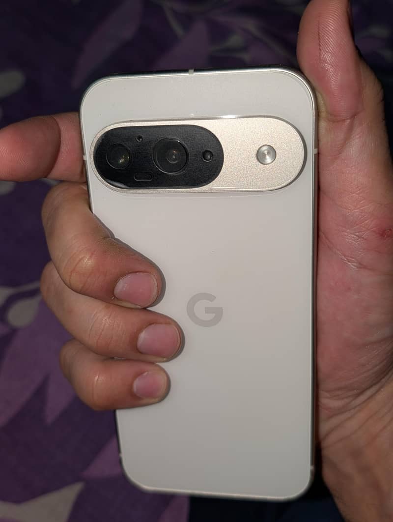Google Pixel 9 Mint Condition 1