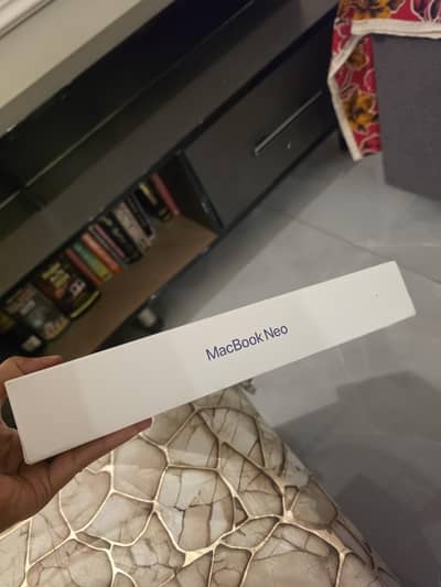 Apple MacBook Neo 13" [8GB/512GB]- Box Pack UK