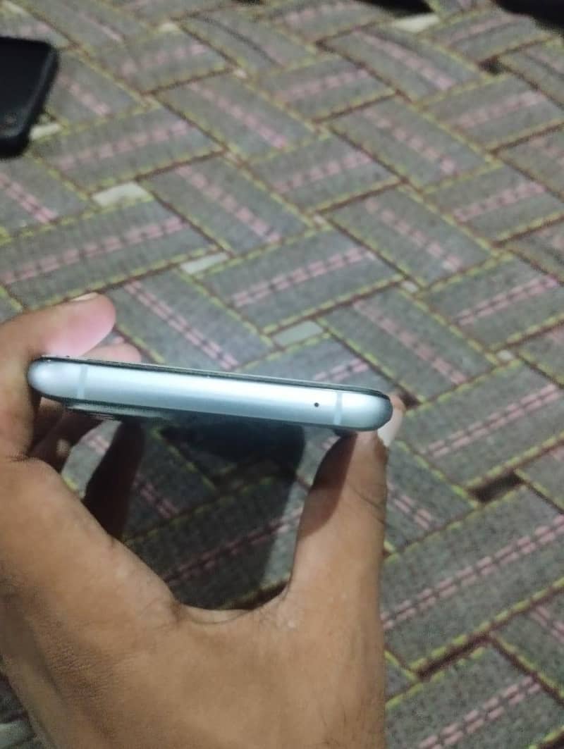 One Plus 9R 3