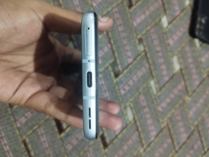 One Plus 9R 4