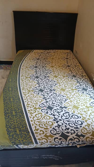 Single bed without mattress for sale