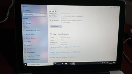 Apple MacBook Pro Core i5 2.40GHz | Windows 10 Pro | Good Condition