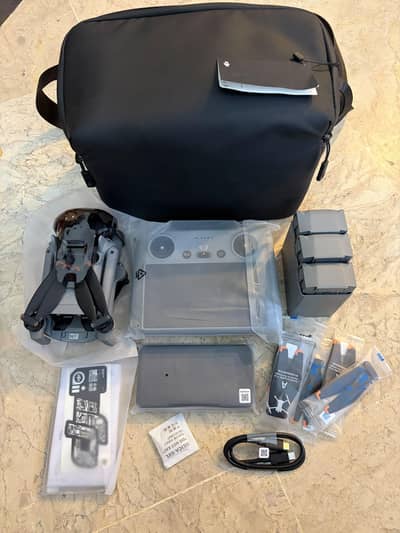 Dji mini 5 pro (New) (Fly more combo Plus 52mins)