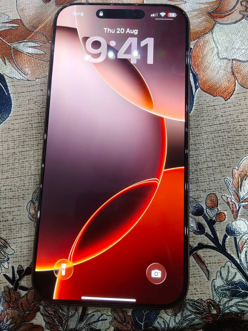 Apple iPhone 16 Pro Max 4