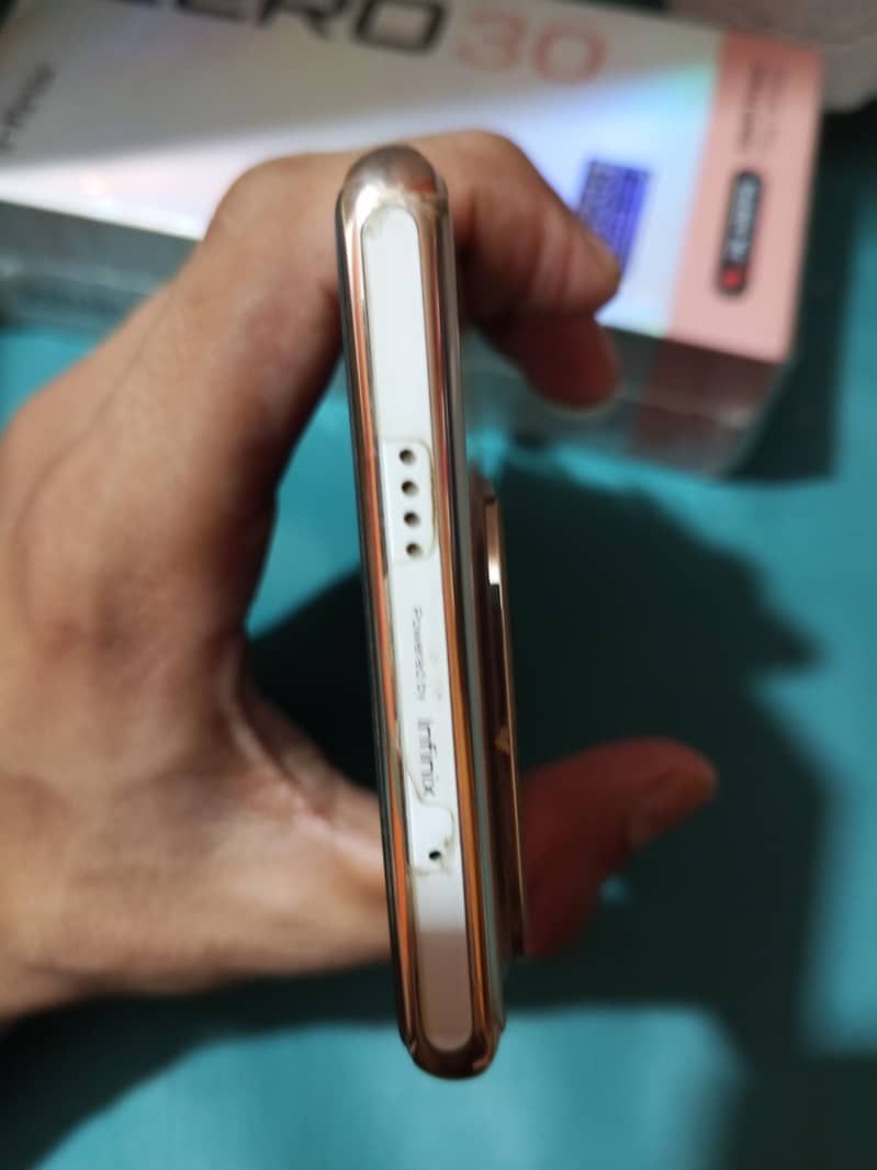 Infinix Zero 30 4