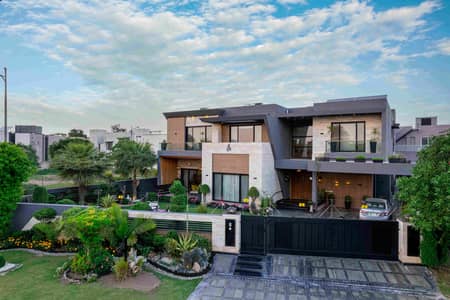 ANW REAL ESTATE PROUDLY OFFERS: 2 KANAL ELEGANT AND FULLY MAINTAINED SUPER HOT LOCATED BUNGALOW IS AVAILABLE IN THE BEST BLOCK OF DHA PHASE 3 LAHORE.