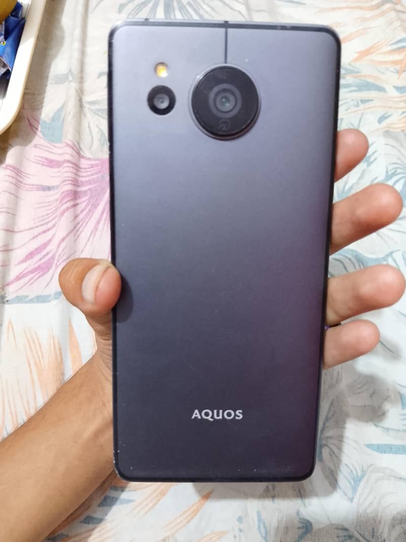 Sharp Aquos Sense7 plus 1