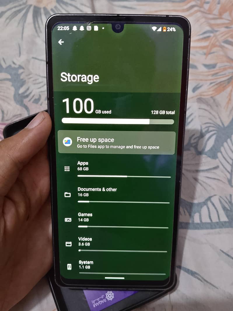 Sharp Aquos Sense7 plus 7